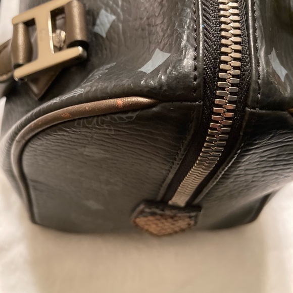 Authentic MCM Visetos Princess Lion Boston Coated Canvas & Leather Bag - Picture 16 of 16